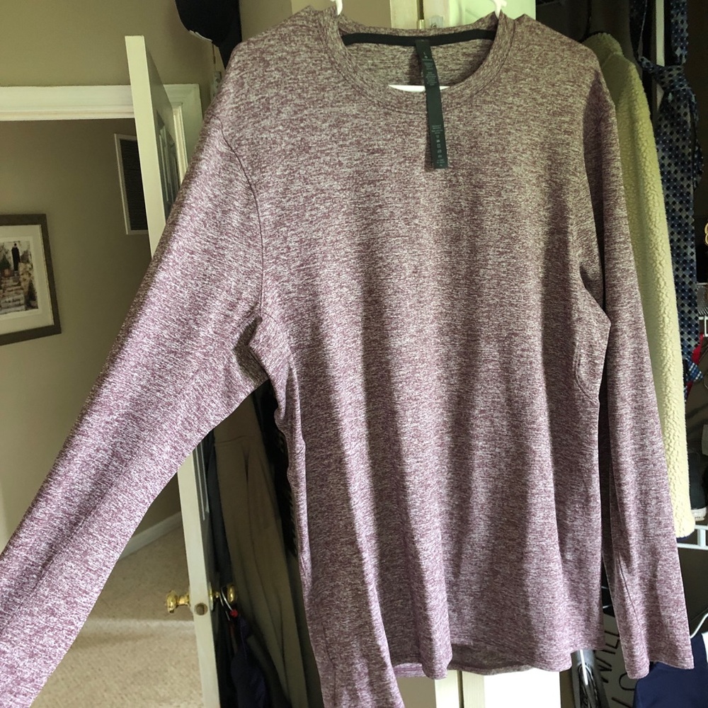 Men’s Lululemon long sleeve shirt